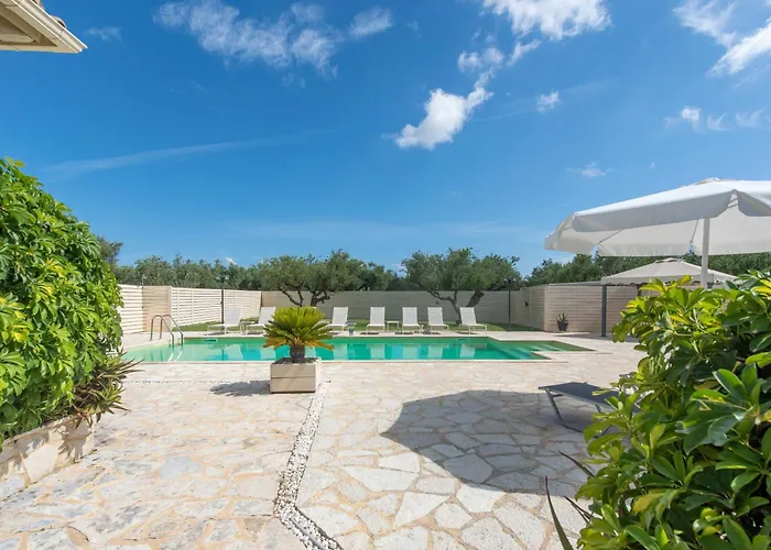 Eleni\'S Family Villa