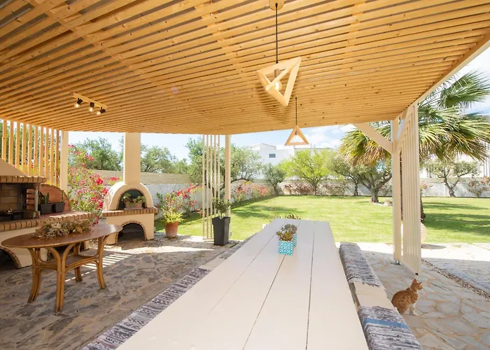 Eleni\'S Family Villa