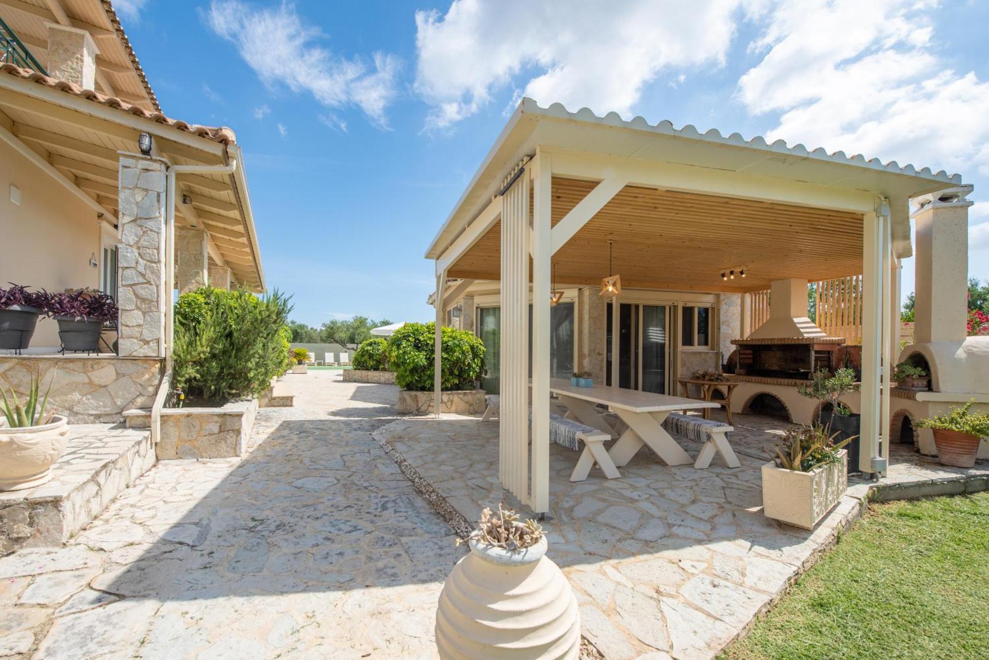 Eleni's Family Villa